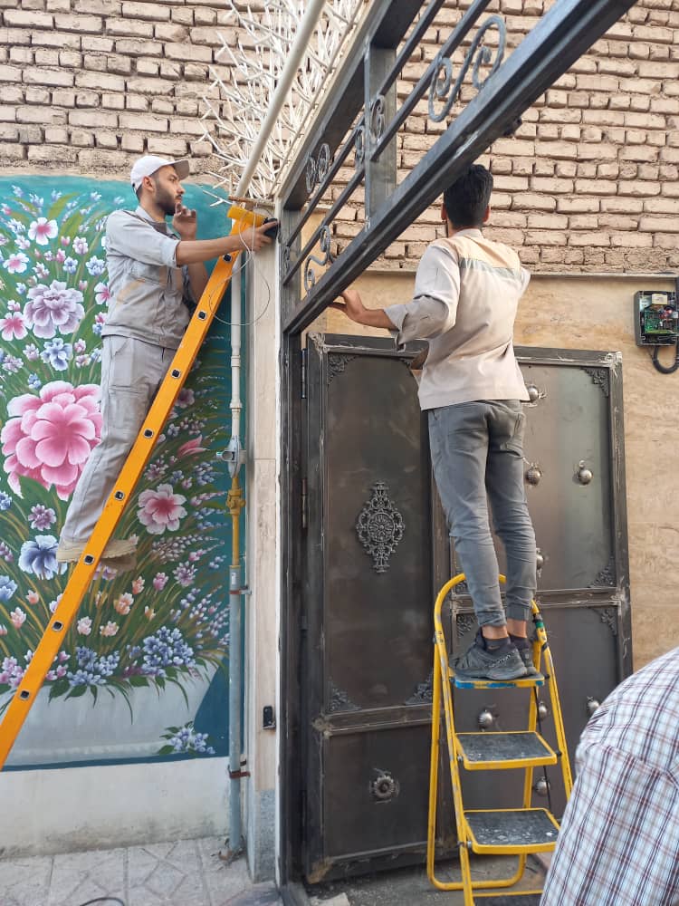 نصب و راه اندازی جک برقی یال